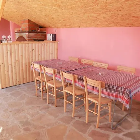 Viktori Bed & Breakfast Pirot