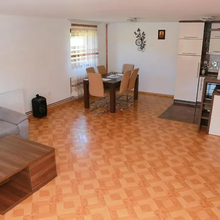 Bed & Breakfast Viktori *