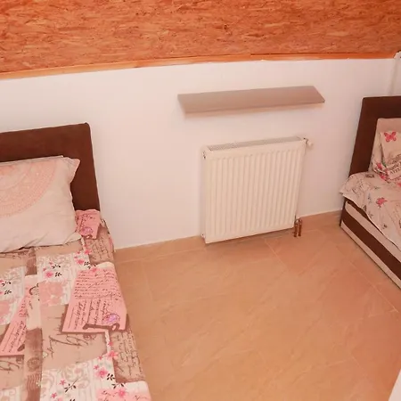 Bed & Breakfast Viktori