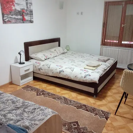 Viktori Bed & Breakfast *