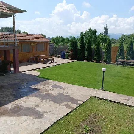 Viktori Bed & Breakfast *